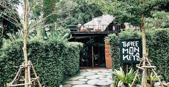 chalong bay Three Monkeys Restaurant