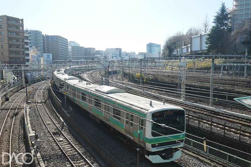 English announcer on the train in Japan