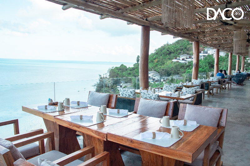 ทะเล ท้องฟ้า และพระอาทิตย์ตกที่งดงาม "Conrad Koh Samui"