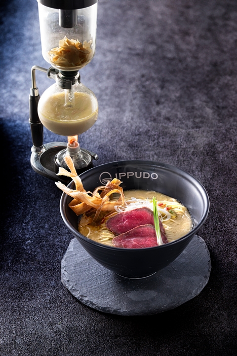 ฉลองครบรอบ 10 ปี IPPUDO THAILAND พร้อมเมนูสุดพิเศษ Siphon Tonkotsu
