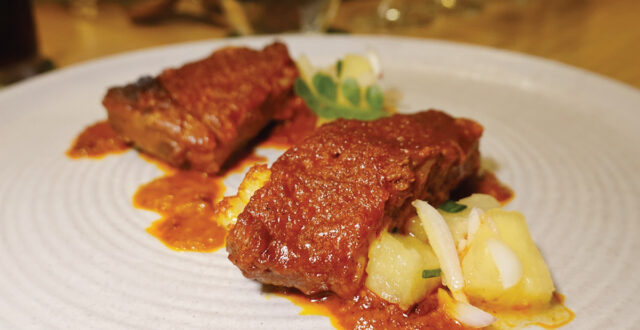 สัมผัสคอร์สอาหารไทย 5 จาน จับคู่สาเกญี่ปุ่นสุดพรีเมียม ที่ Khum Hom Restaurant