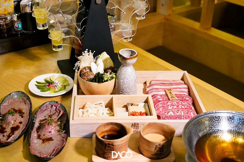 Tora Izakaya Salaya เมื่อศาลายามีค่ำคืนสไตล์โอซาก้า และมื้ออาหารที่ชวนให้กลับไปเป็นเด็กอีกครั้ง